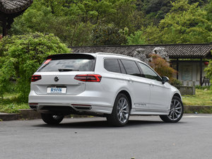 2016380TSI (q)R-Line w^