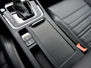 2016380TSI (q)R-Line g