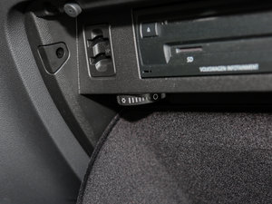 2016款380TSI 两驱逸行版 中控区