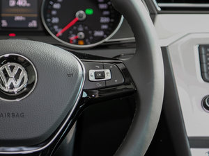 2016款380TSI 两驱逸行版 中控区