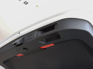 2016款380TSI 两驱逸行版 其它