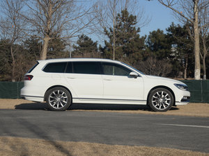 2016380TSI (q)R-Line w^