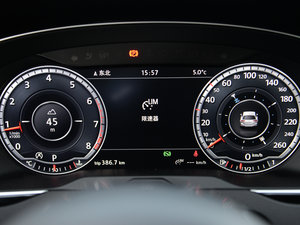 2016款380TSI 两驱R-Line版 中控区