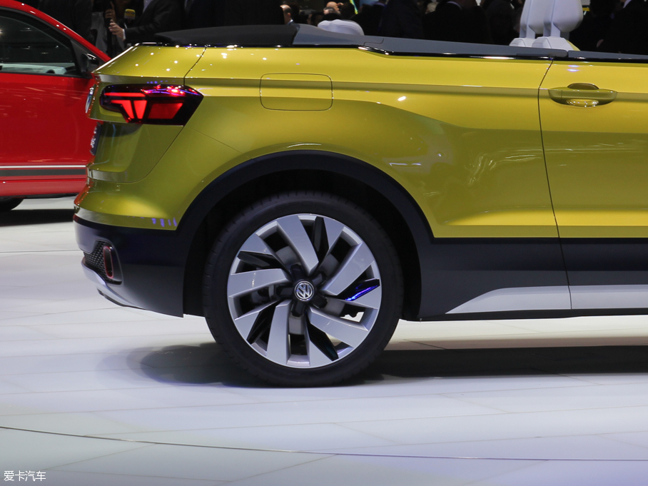 2016��T-Cross(����) Breeze Concept