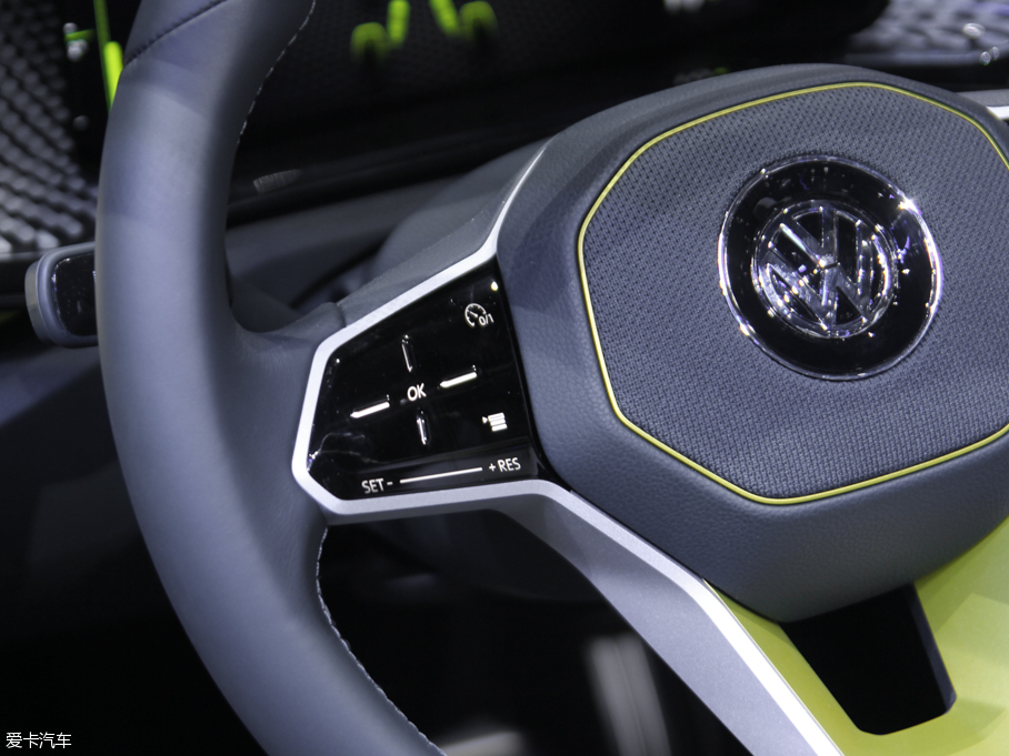 2016��T-Cross(����) Breeze Concept