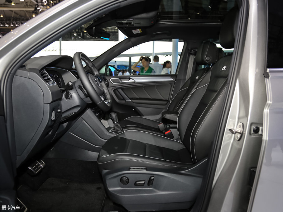 2017Tiguan 380TSI R-line