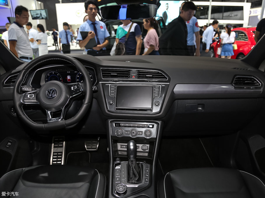 2017Tiguan 380TSI R-line