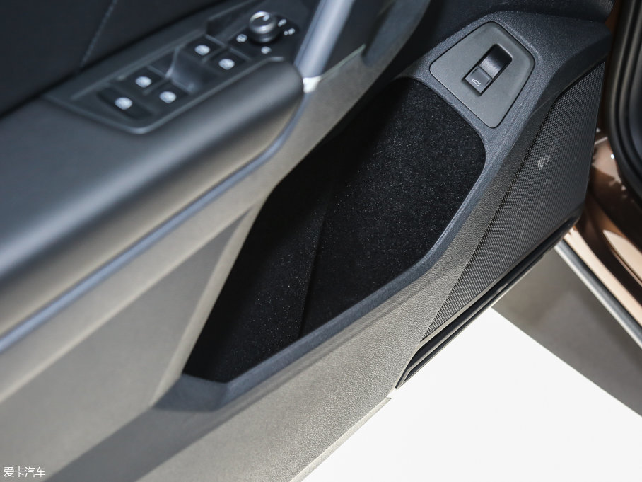 2017Tiguan 330TSI (chung)