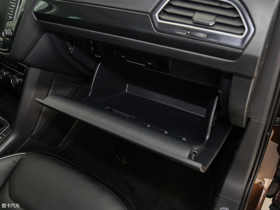 2017Tiguan 330TSI (chung)