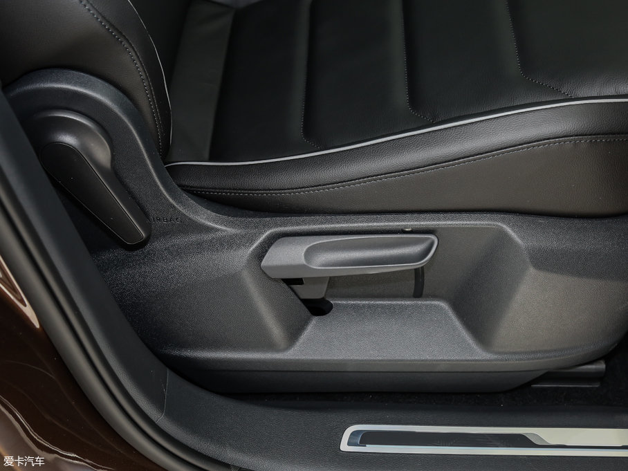 2017Tiguan 330TSI (chung)