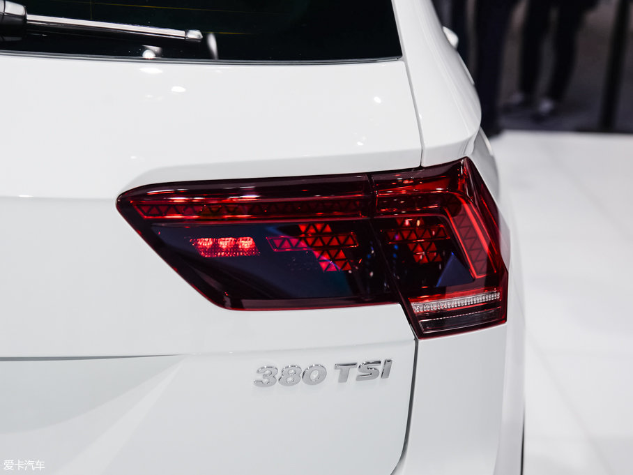 2017Tiguan 380TSI R-line