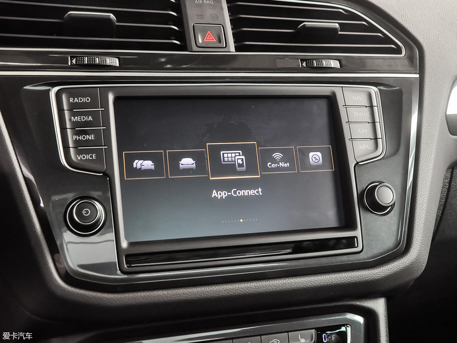 2017Tiguan 330TSI (chung)