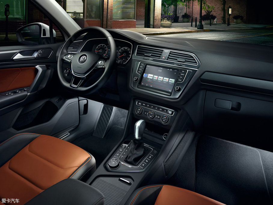 2017Tiguan 380TSI R-line