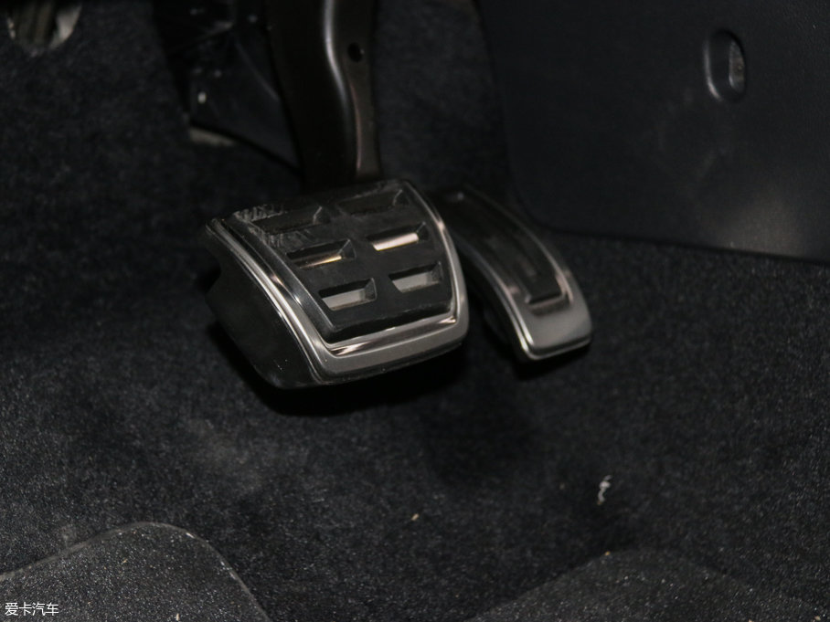 2017Tiguan 380TSI R-line