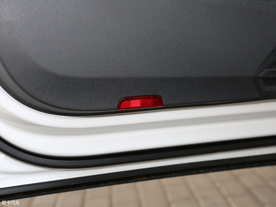 2017Tiguan 380TSI R-line