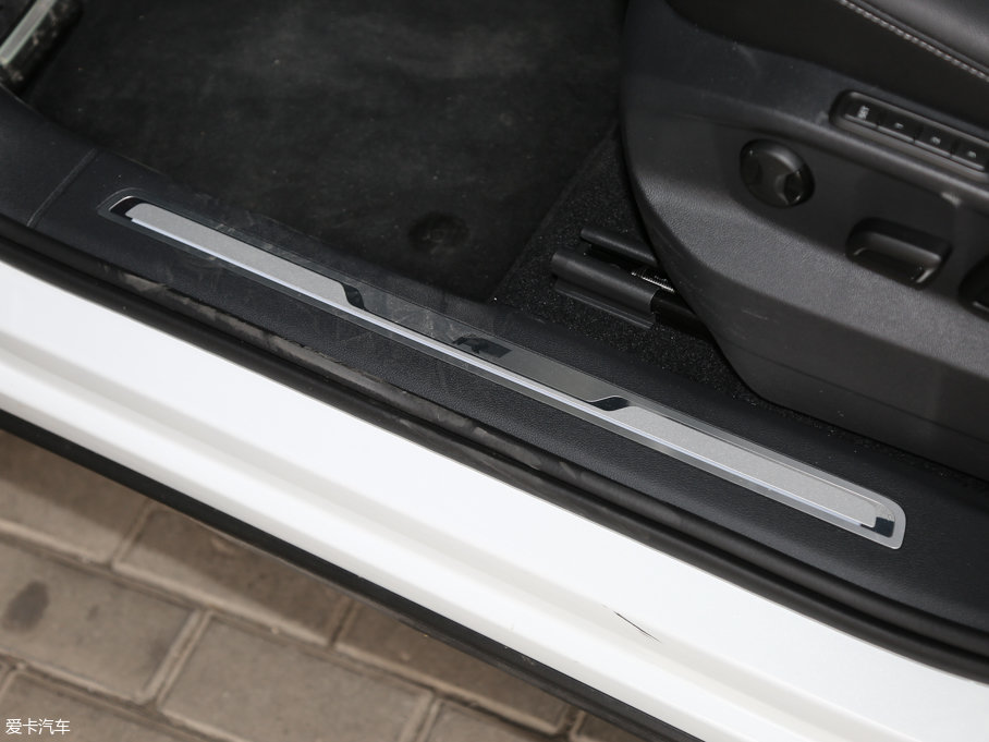 2017Tiguan 380TSI R-line