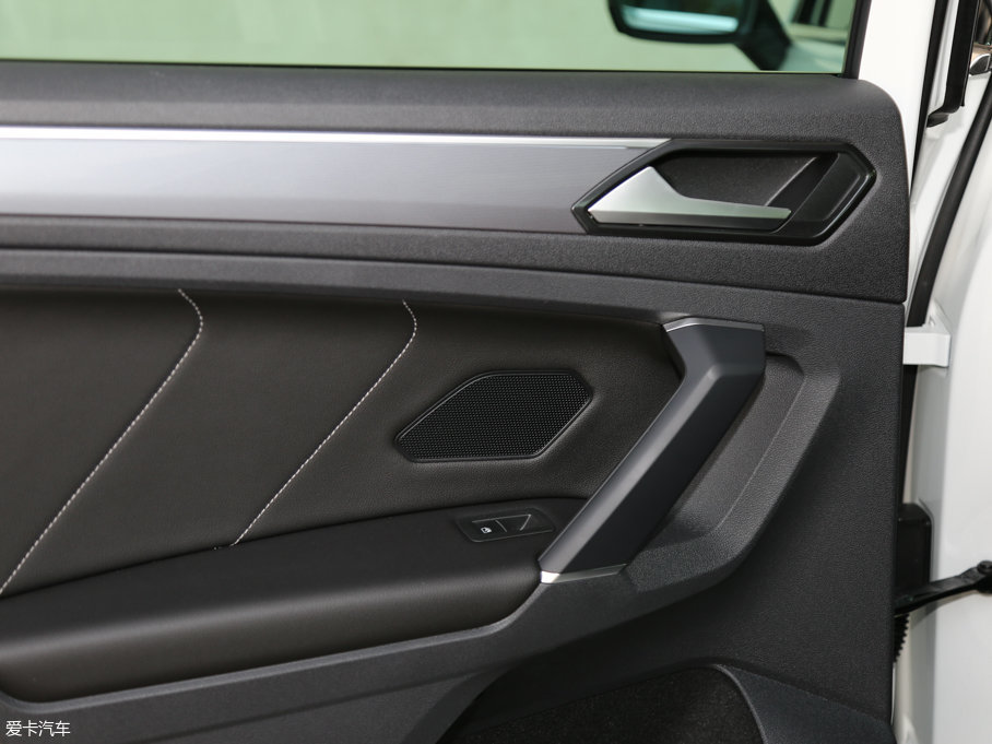 2017Tiguan 380TSI R-line