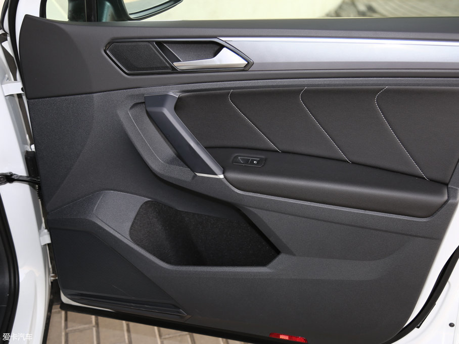 2017Tiguan 380TSI R-line