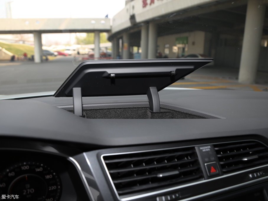 2017Tiguan 380TSI R-line