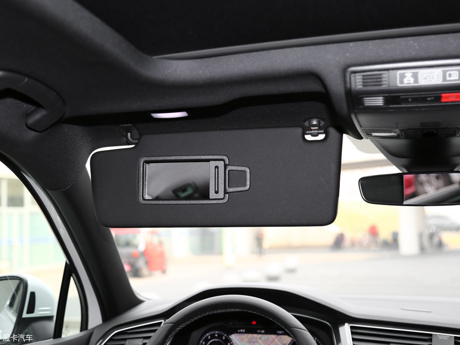 2017Tiguan 380TSI R-line