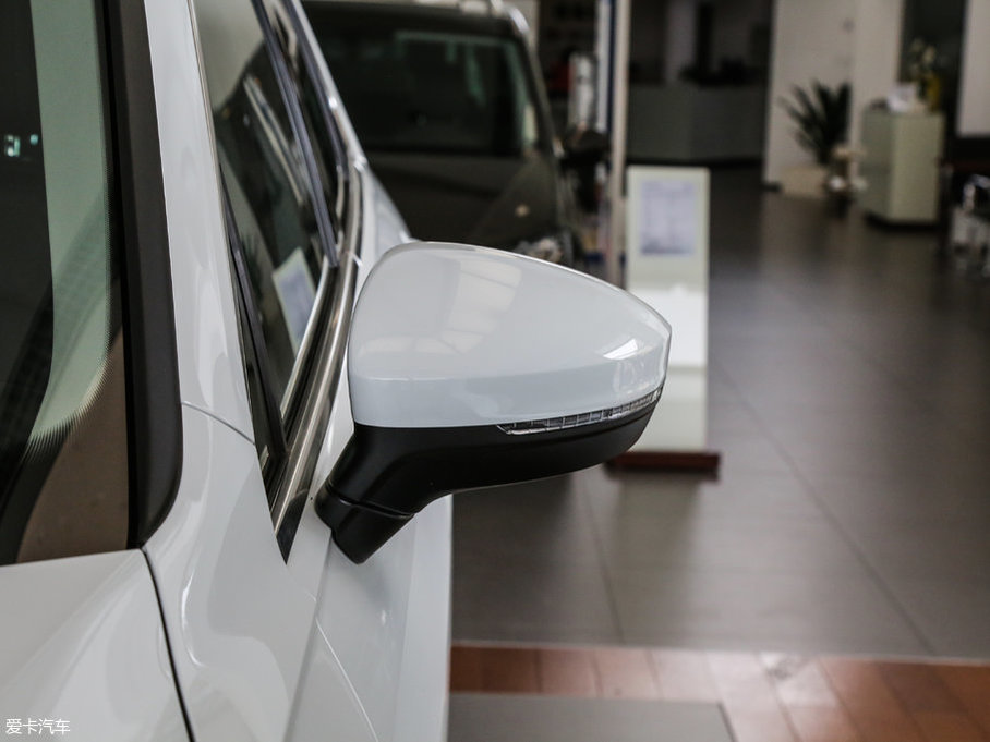 2017Tiguan 330TSI (chung)