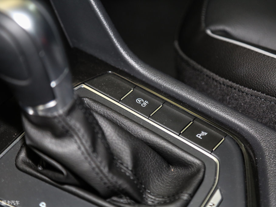 2017Tiguan 330TSI (chung)