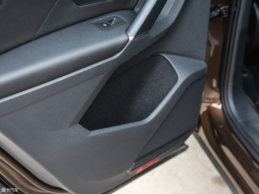 2017Tiguan 330TSI (chung)