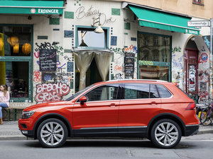 2017330TSI (chung) w^