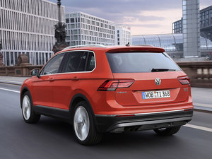 2017330TSI (chung) w^