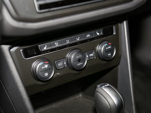 2017380TSI R-line п؅^