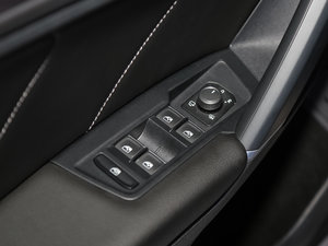 2017380TSI R-line п؅^