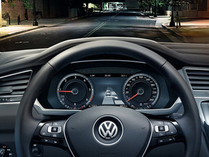 2017380TSI R-line п؅^