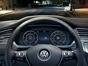 2017380TSI R-line п؅^