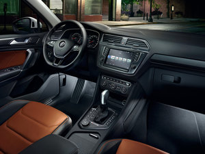 2017380TSI R-line п؅^