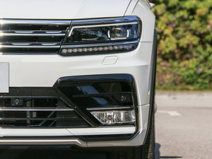 2017380TSI R-line (x)(ji)^