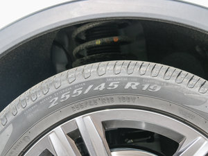 2017380TSI R-line (x)(ji)^