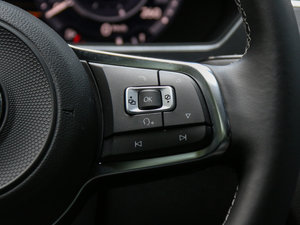 2017380TSI R-line п؅^