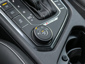 2017380TSI R-line п؅^