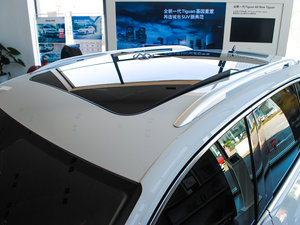 2017款330TSI 高配型 车顶