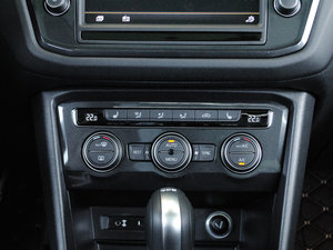 2017款330TSI 高配型 空调调节