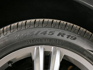 2017380TSI R-line ݆̥ߴ