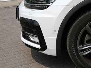 2017380TSI R-line (x)(ji)^