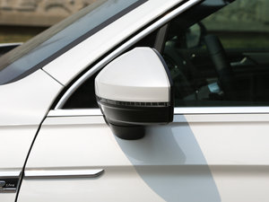 2017380TSI R-line (x)(ji)^