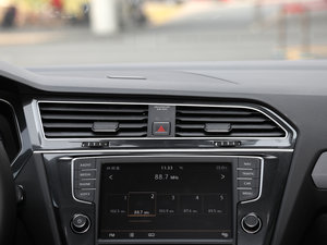 2017款380TSI R-line 空调出风口