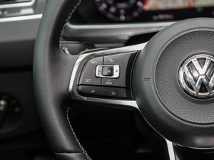 2017款380TSI R-line 中控区