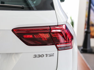 2017款330TSI 创睿型 尾灯