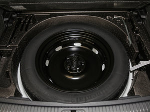 2017款330TSI 创睿型 备胎
