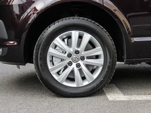 2016款2.0TSI 四驱舒适版 9座 轮圈