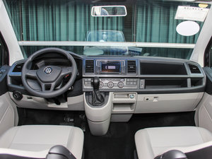 2016款2.0TSI 四驱舒适版 9座 内饰全景