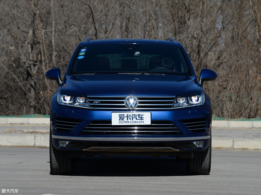 2017;J 3.0 TSI R Line ʷ